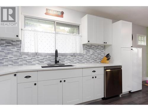 1269 Lund Road, Kelowna, BC - Indoor Photo Showing Kitchen