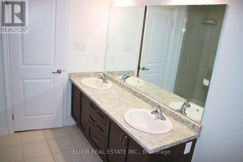 4 Jenner Drive, Brant, ON - Indoor Photo Showing Bathroom