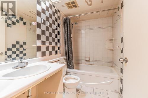 Ph17 - 2460 Eglinton Avenue E, Toronto, ON - Indoor Photo Showing Bathroom