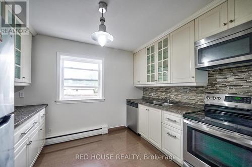 3 - 75 East Street S, Hamilton, ON - Indoor Photo Showing Kitchen