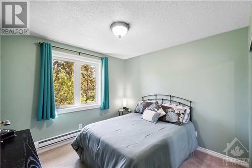 8408 Victoria Street, Metcalfe, ON - Indoor Photo Showing Bedroom