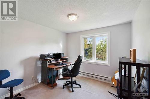 8408 Victoria Street, Metcalfe, ON - Indoor Photo Showing Office