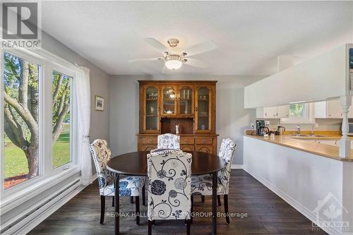 8408 Victoria Street, Ottawa, ON - Indoor Photo Showing Dining Room