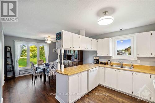 8408 Victoria Street, Ottawa, ON - Indoor Photo Showing Kitchen With Double Sink