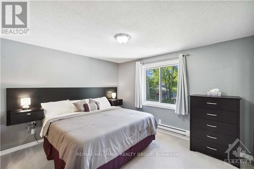 8408 Victoria Street, Ottawa, ON - Indoor Photo Showing Bedroom