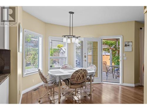 1614 Lindsay Drive, Kelowna, BC - Indoor Photo Showing Dining Room