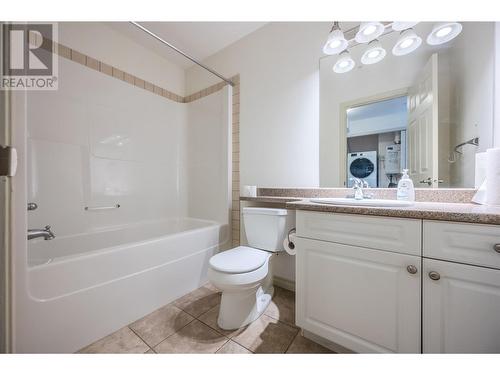 2125 Atkinson Street Unit# 805, Penticton, BC - Indoor Photo Showing Bathroom