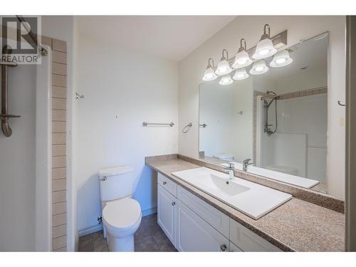 2125 Atkinson Street Unit# 805, Penticton, BC - Indoor Photo Showing Bathroom