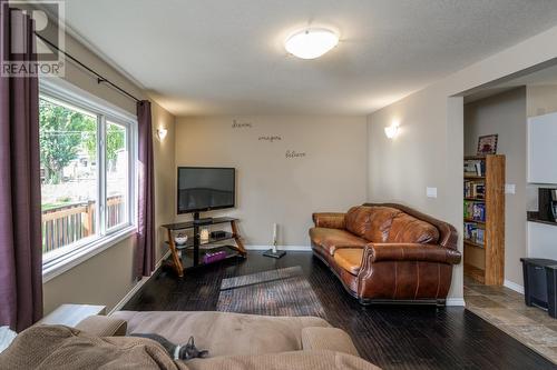 1869 Kenwood Street, Prince George, BC - Indoor Photo Showing Living Room