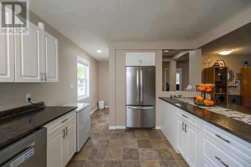 1869 Kenwood Street, Prince George, BC - Indoor Photo Showing Kitchen