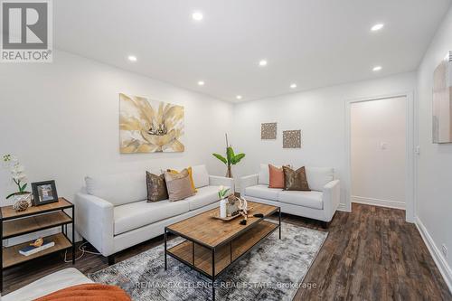 86 Seventeenth Street, Toronto, ON - Indoor Photo Showing Living Room