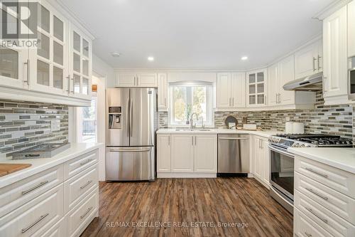 86 Seventeenth Street, Toronto, ON - Indoor Photo Showing Kitchen With Upgraded Kitchen