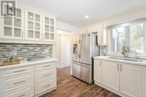 86 Seventeenth Street, Toronto, ON - Indoor Photo Showing Kitchen With Upgraded Kitchen