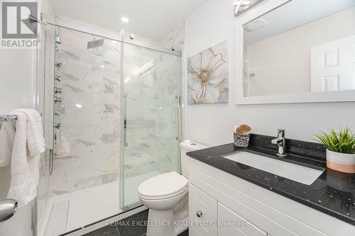 86 Seventeenth Street, Toronto, ON - Indoor Photo Showing Bathroom