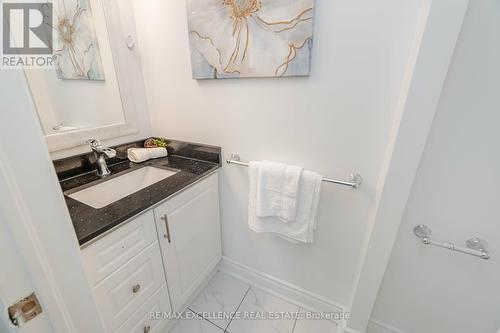 86 Seventeenth Street, Toronto, ON - Indoor Photo Showing Bathroom