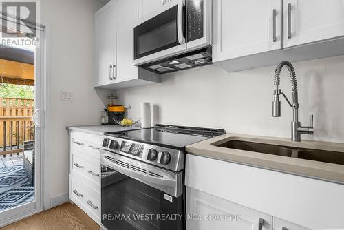 110 Avondale Street, Hamilton, ON - Indoor Photo Showing Kitchen With Double Sink