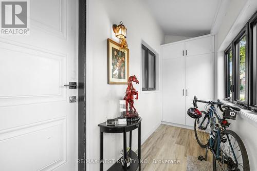 110 Avondale Street, Hamilton, ON - Indoor Photo Showing Other Room