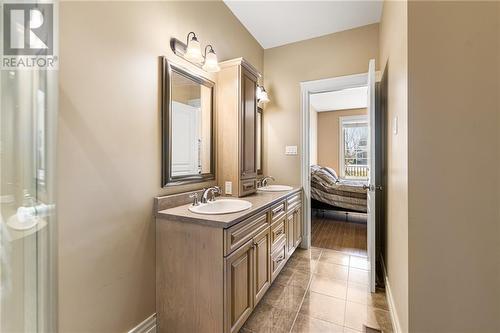 143 Nathalie Street, Dieppe, NB - Indoor Photo Showing Bathroom