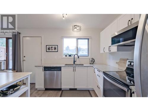 2724 Riffington Place, West Kelowna, BC - Indoor Photo Showing Kitchen With Stainless Steel Kitchen