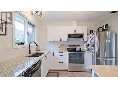 2724 Riffington Place, West Kelowna, BC - Indoor Photo Showing Kitchen With Stainless Steel Kitchen With Double Sink