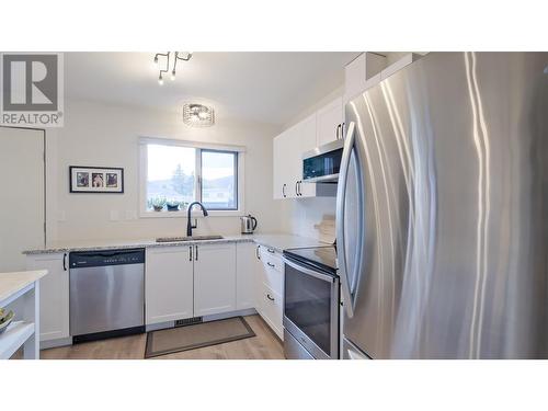 2724 Riffington Place, West Kelowna, BC - Indoor Photo Showing Kitchen With Stainless Steel Kitchen With Upgraded Kitchen