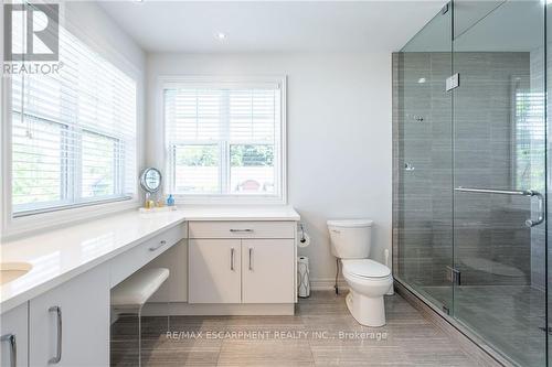 27 Willow Bank Common, St. Catharines, ON - Indoor Photo Showing Bathroom