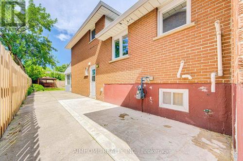 Upper - 2575 Benedet Drive N, Mississauga, ON - Outdoor With Exterior