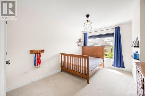 980 Bunchberry Way, Ottawa, ON - Indoor Photo Showing Bedroom