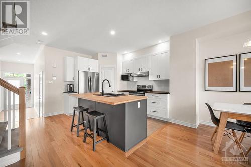 980 Bunchberry Way, Ottawa, ON - Indoor Photo Showing Kitchen With Stainless Steel Kitchen With Upgraded Kitchen