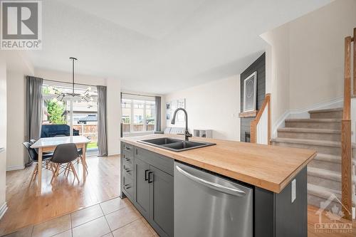 980 Bunchberry Way, Ottawa, ON - Indoor Photo Showing Kitchen With Double Sink