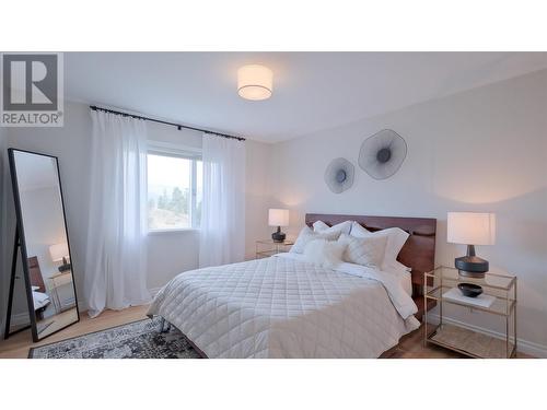 118 Sumac Ridge Drive, Summerland, BC - Indoor Photo Showing Bedroom