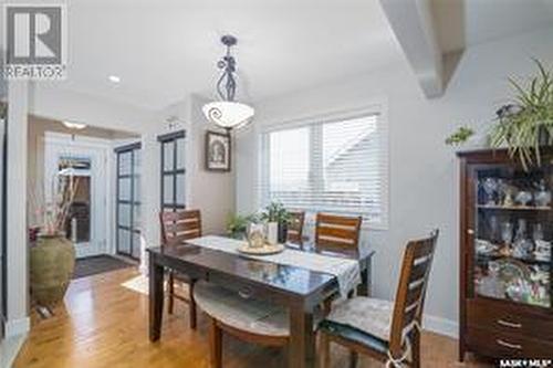 811 L Avenue N, Saskatoon, SK - Indoor Photo Showing Dining Room