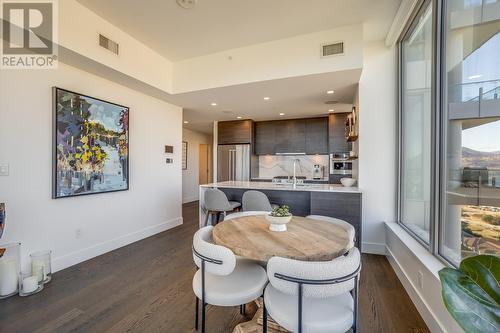 1181 Sunset Drive Unit# 2502, Kelowna, BC - Indoor Photo Showing Dining Room