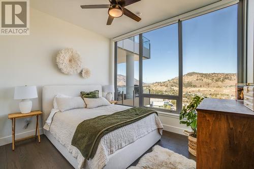 1181 Sunset Drive Unit# 2502, Kelowna, BC - Indoor Photo Showing Bedroom