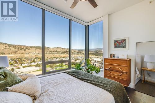 1181 Sunset Drive Unit# 2502, Kelowna, BC - Indoor Photo Showing Bedroom