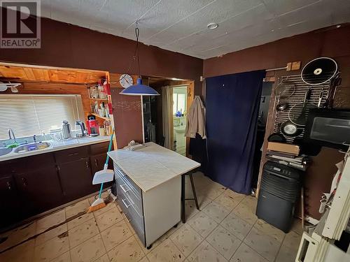 140 Harold Avenue, Princeton, BC - Indoor Photo Showing Other Room