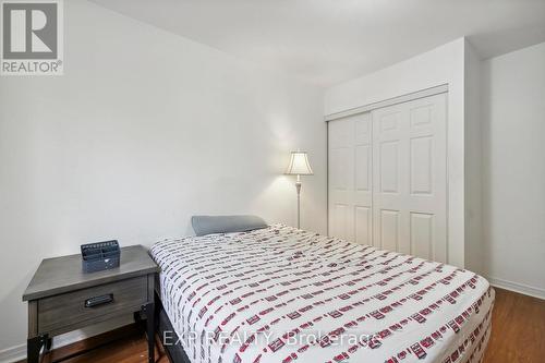 59 - 3025 Cedarglen Gate, Mississauga, ON - Indoor Photo Showing Bedroom