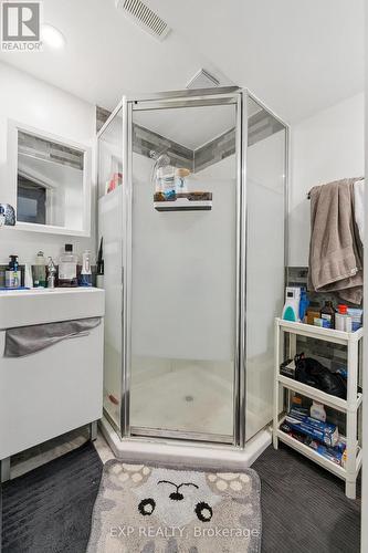 59 - 3025 Cedarglen Gate, Mississauga, ON - Indoor Photo Showing Bathroom