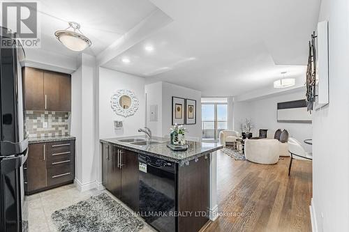 1125 - 500 Doris Avenue, Toronto, ON - Indoor Photo Showing Kitchen With Double Sink