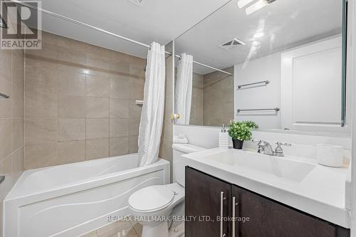 1125 - 500 Doris Avenue, Toronto, ON - Indoor Photo Showing Bathroom