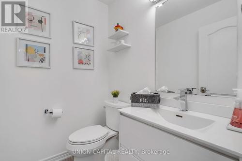 659 Ormond Drive, Oshawa, ON - Indoor Photo Showing Bathroom