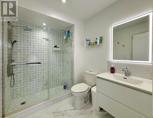 31 Chalone Crescent, Vaughan, ON - Indoor Photo Showing Bathroom