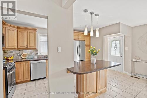 40 Woodhouse Crescent, Ajax (South East), ON - Indoor Photo Showing Kitchen