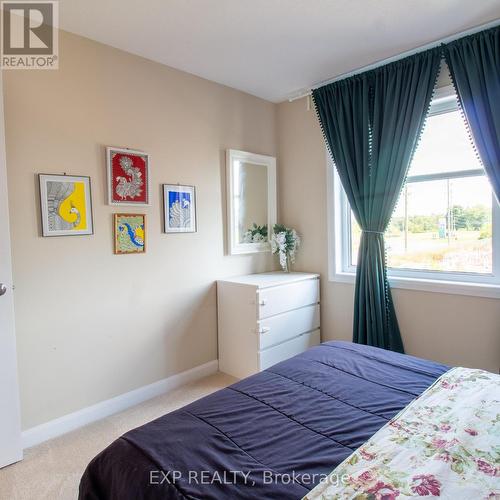 231 Bending Way, Ottawa, ON - Indoor Photo Showing Bedroom