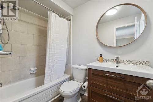 6593 Bilberry Drive, Orleans - Convent Glen And Area (2005 - Convent Glen North), ON - Indoor Photo Showing Bathroom