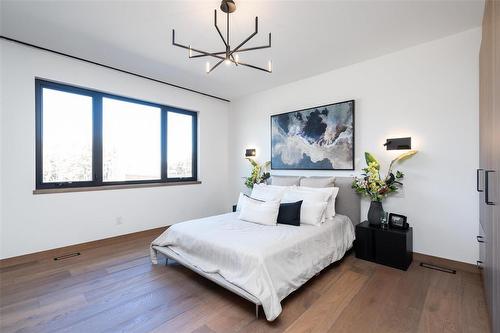 2 Woodland Lane, Headingley, MB - Indoor Photo Showing Bedroom