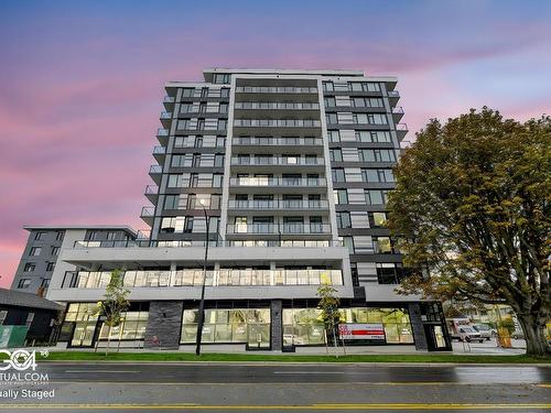 901-1100 Yates St, Victoria, BC - Outdoor With Balcony With Facade