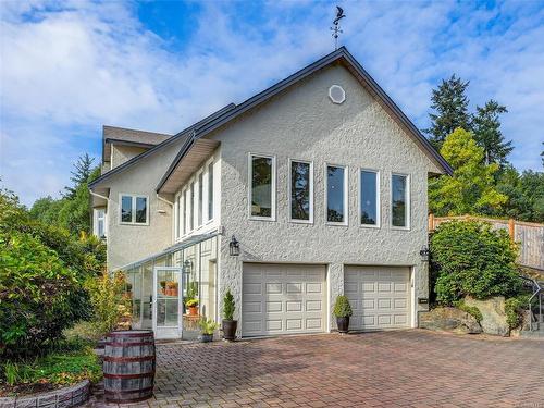 1345 Readings Dr, North Saanich, BC 