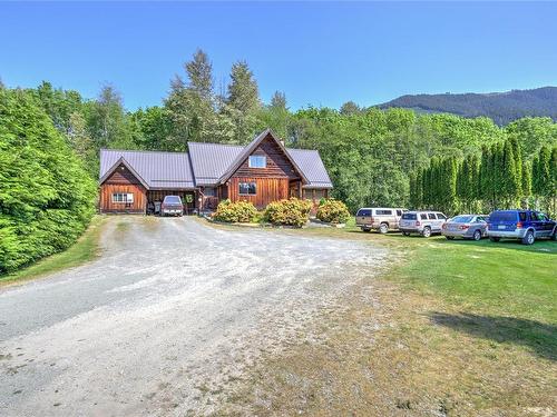 8035 Greendale Rd, Lake Cowichan, BC 