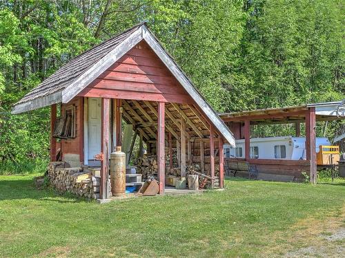 8035 Greendale Rd, Lake Cowichan, BC 